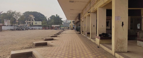 msrtc phaltan bus stand